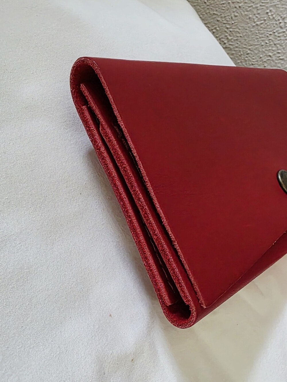Portland Leather Ruby Red Rancher Wallet - Picture 5 of 7